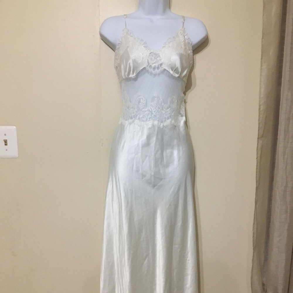 Victoria’s Secret Slip & Robe